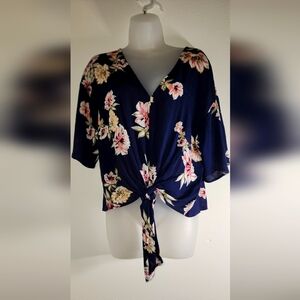 LUQ Blouse